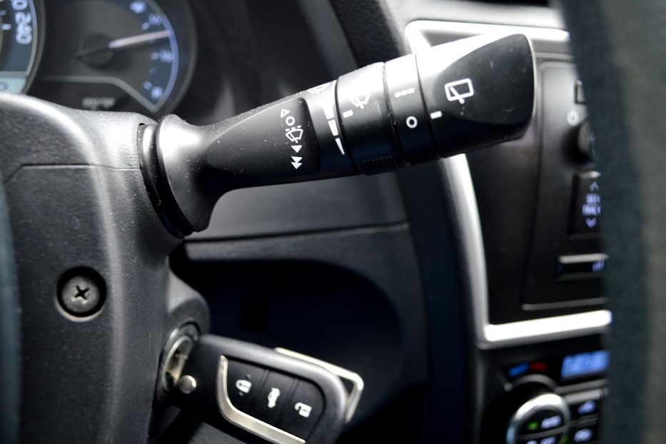 Продам Toyota Auris 2013 года в Одессе