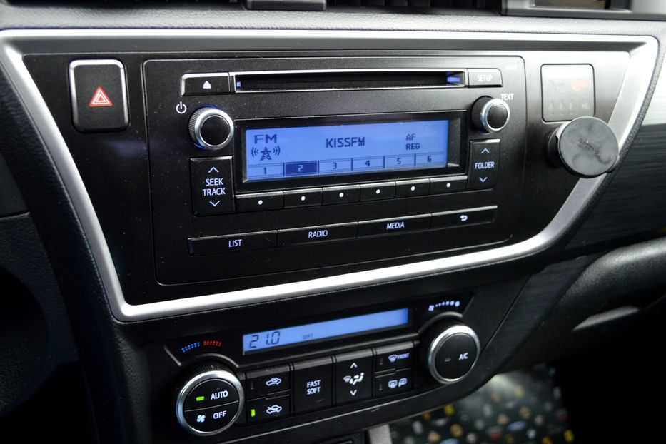 Продам Toyota Auris 2013 года в Одессе