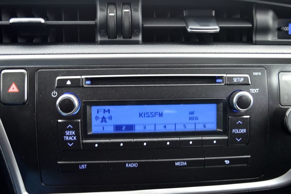 Продам Toyota Auris 2013 года в Одессе