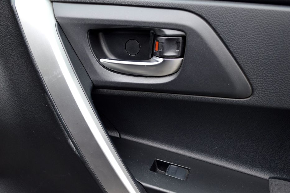 Продам Toyota Auris 2013 года в Одессе