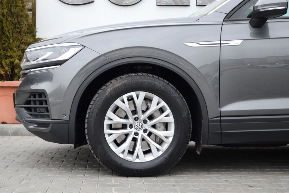 Продам Volkswagen Touareg 2019 года в Одессе
