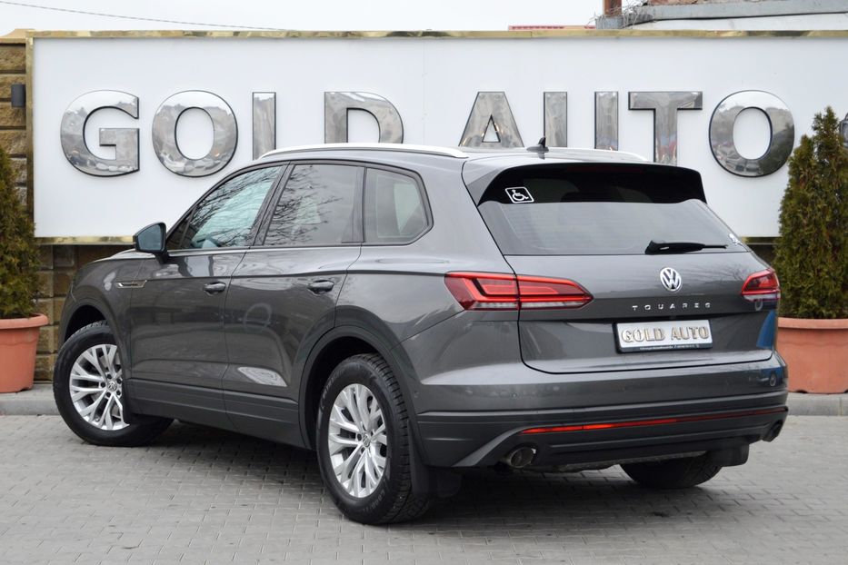 Продам Volkswagen Touareg 2019 года в Одессе
