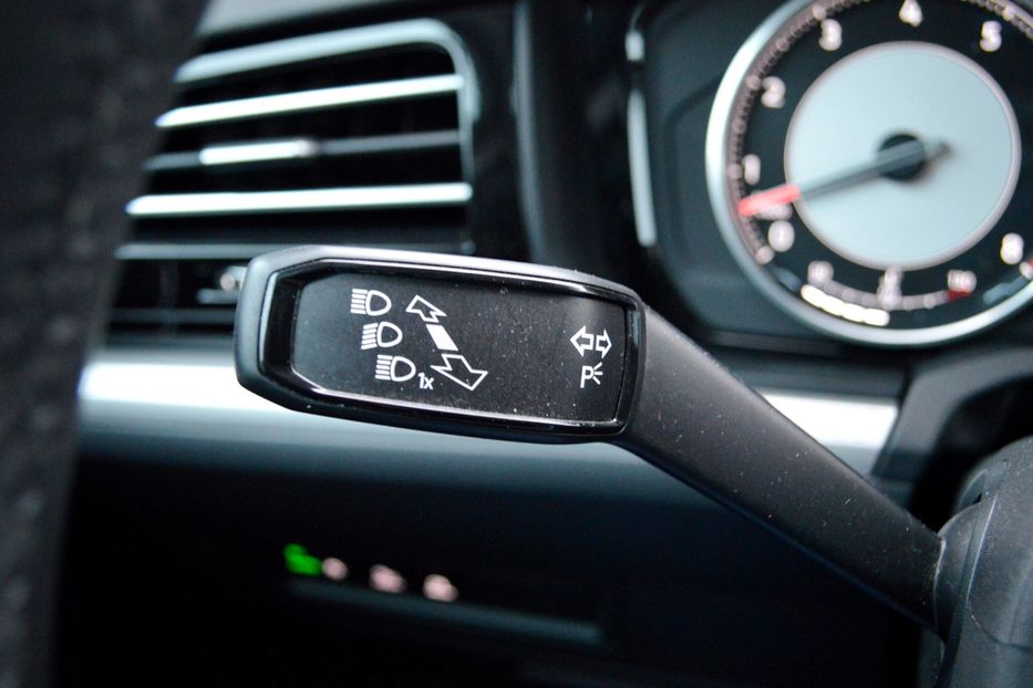 Продам Volkswagen Touareg 2019 года в Одессе