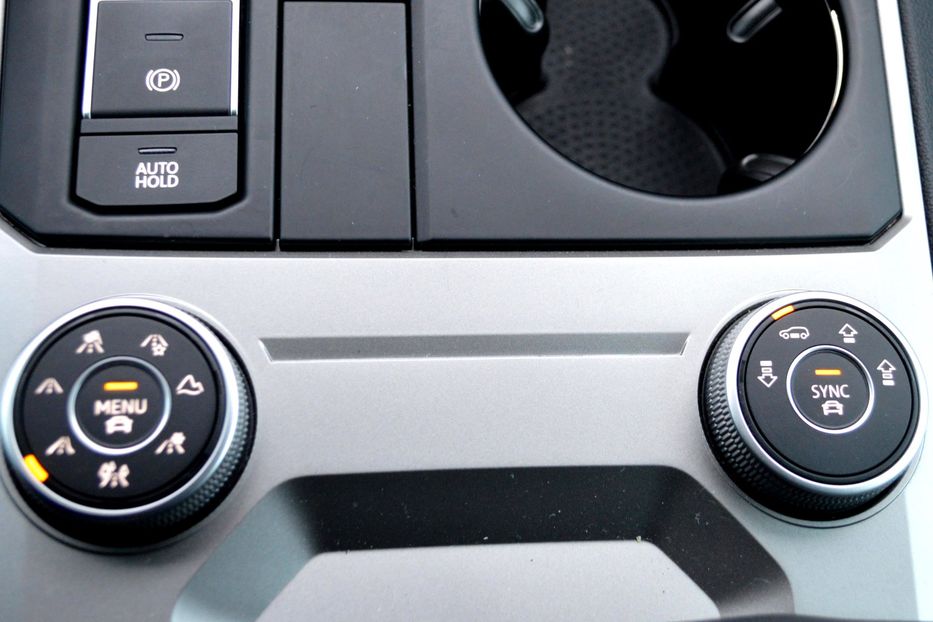 Продам Volkswagen Touareg 2019 года в Одессе