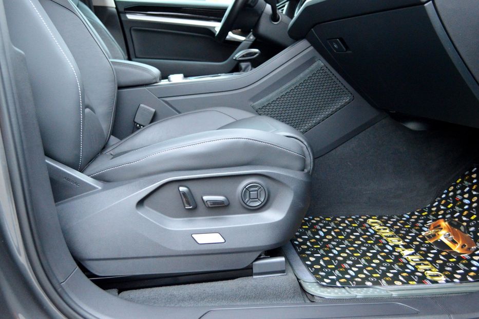 Продам Volkswagen Touareg 2019 года в Одессе