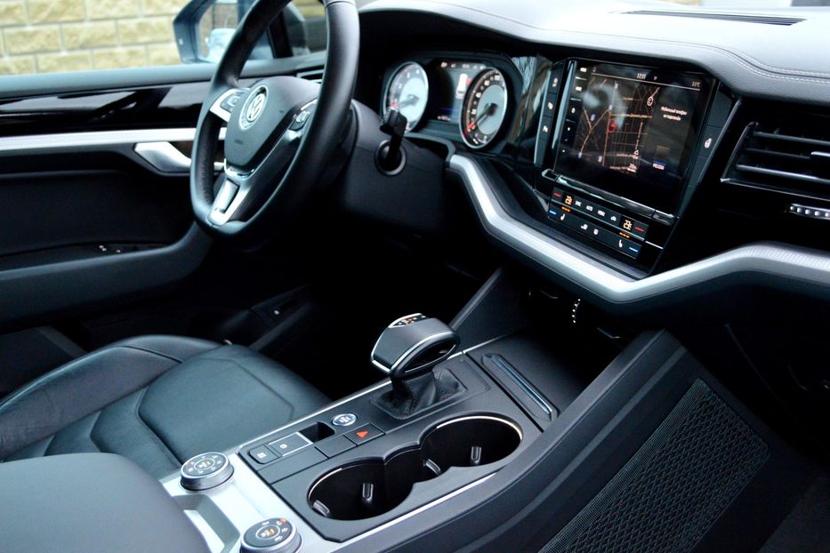 Продам Volkswagen Touareg 2019 года в Одессе