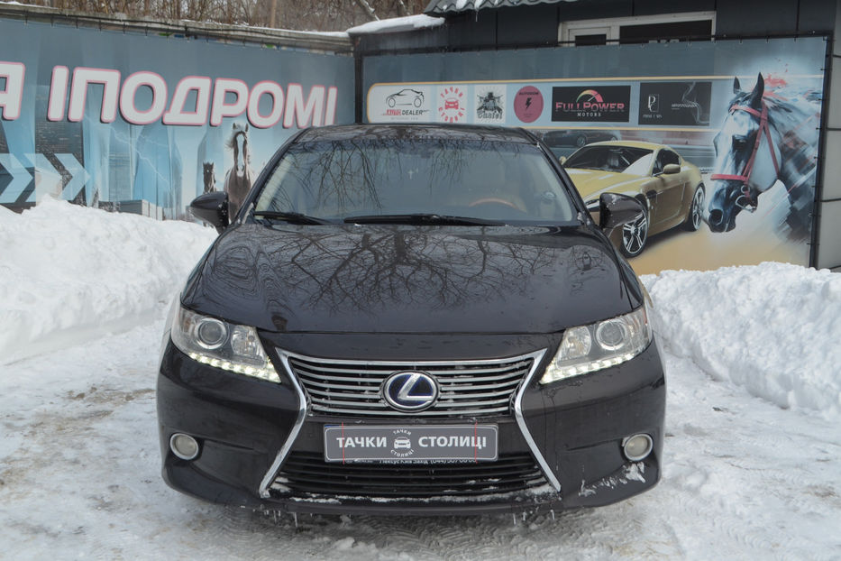 Продам Lexus ES 300 300h ECVT-i (205 к.с.) 2013 года в Киеве