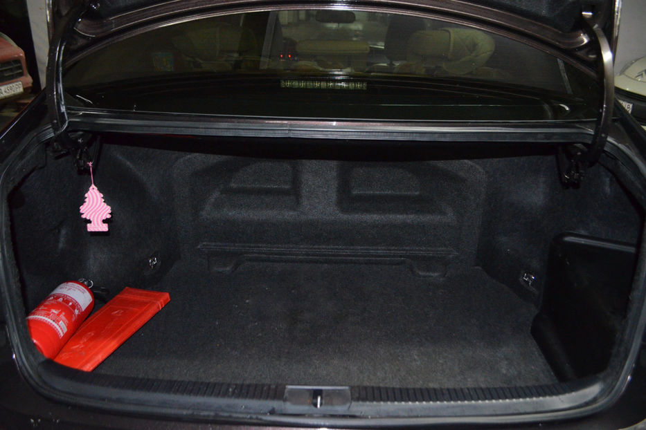 Продам Lexus ES 300 300h ECVT-i (205 к.с.) 2013 года в Киеве