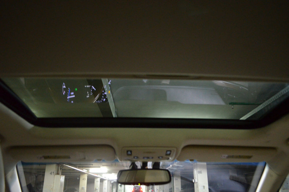 Продам Lexus ES 300 300h ECVT-i (205 к.с.) 2013 года в Киеве