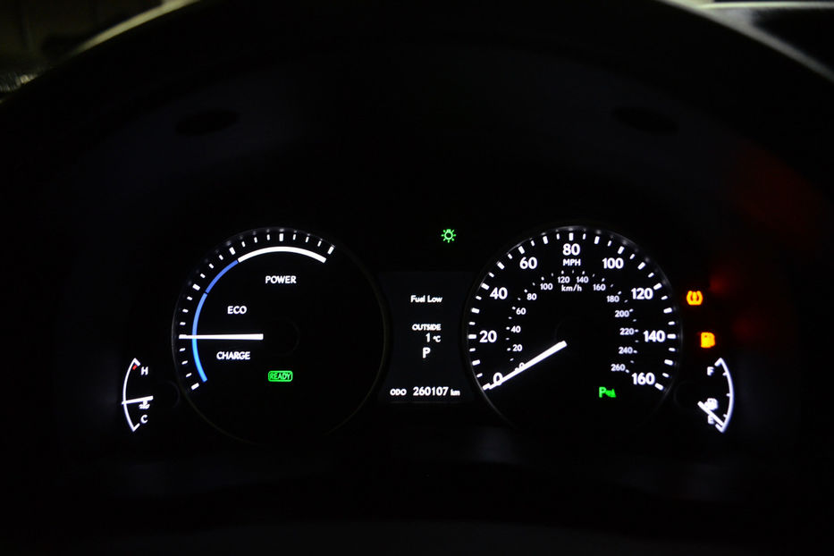 Продам Lexus ES 300 300h ECVT-i (205 к.с.) 2013 года в Киеве