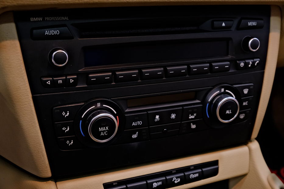 Продам BMW X1 2014 года в Одессе