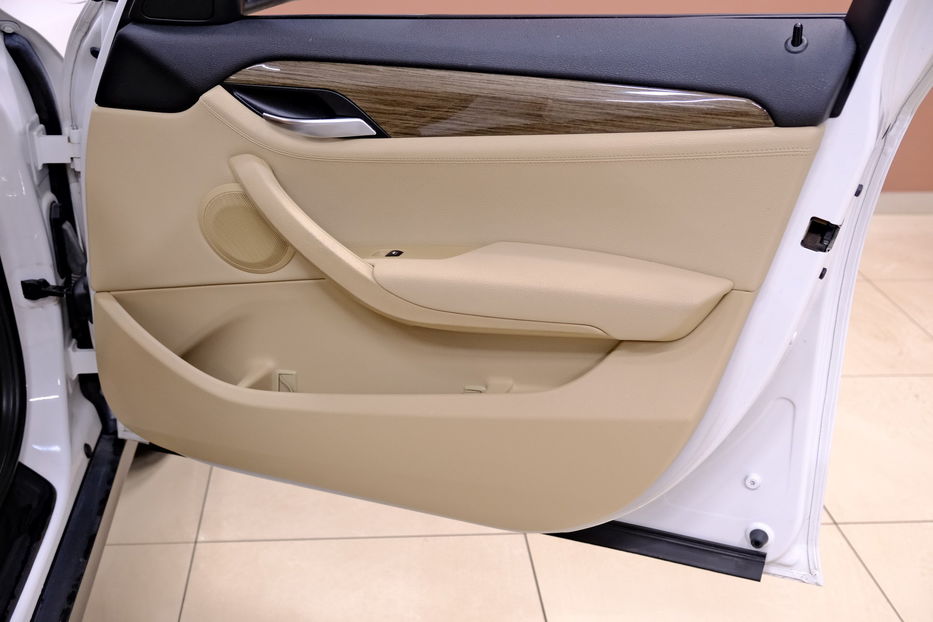 Продам BMW X1 2014 года в Одессе