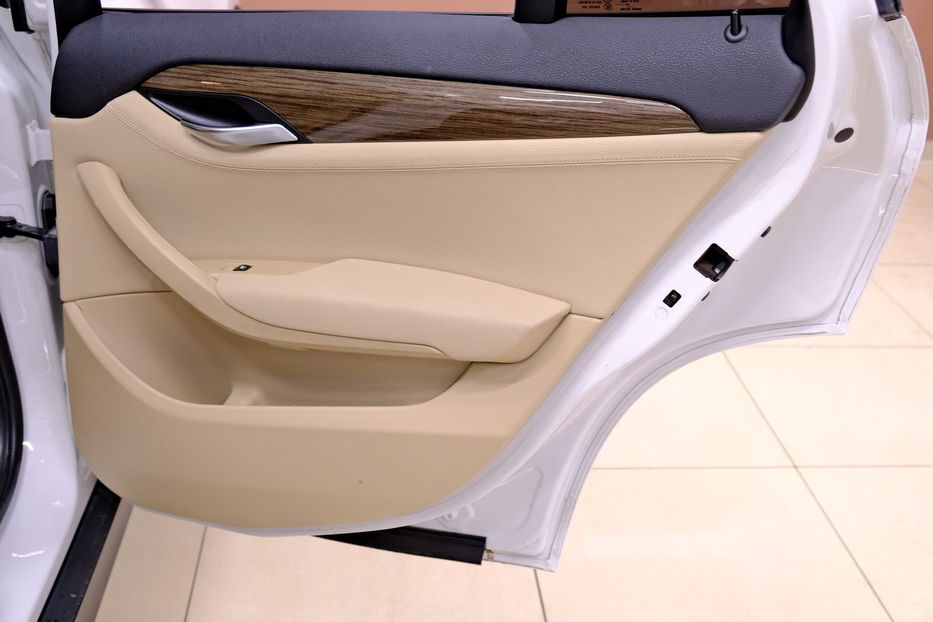 Продам BMW X1 2014 года в Одессе