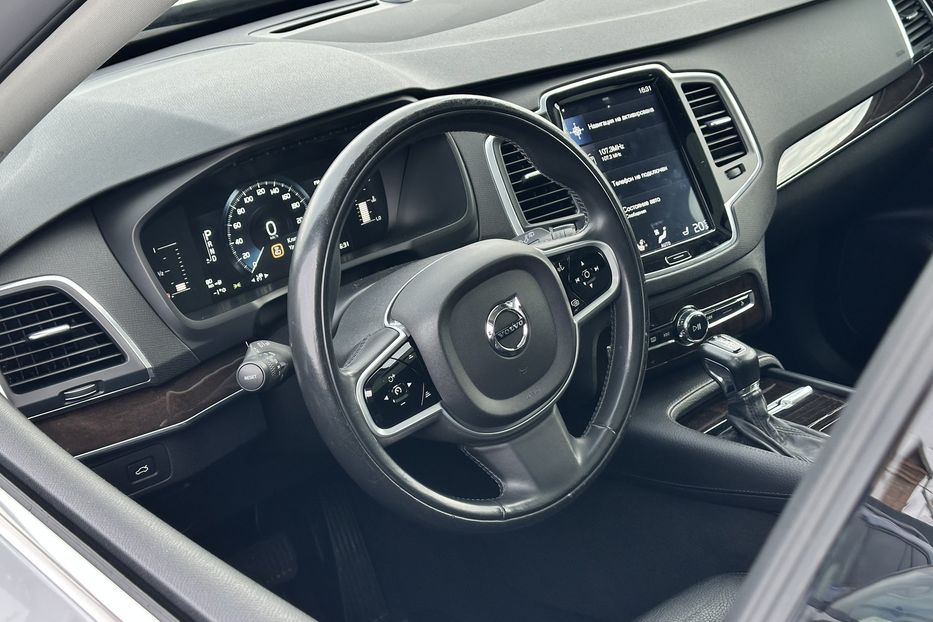 Продам Volvo XC90 2018 года в Луцке