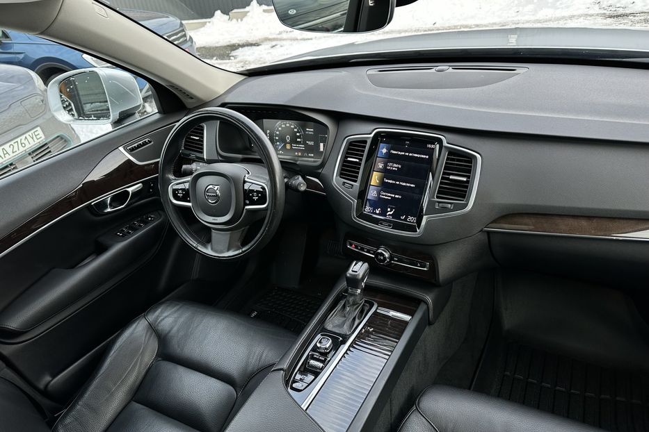 Продам Volvo XC90 2018 года в Луцке
