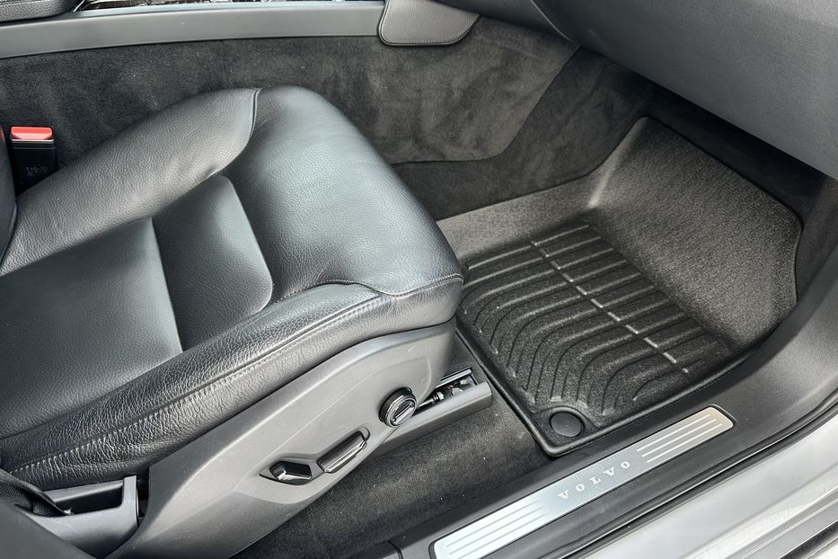 Продам Volvo XC90 2018 года в Луцке