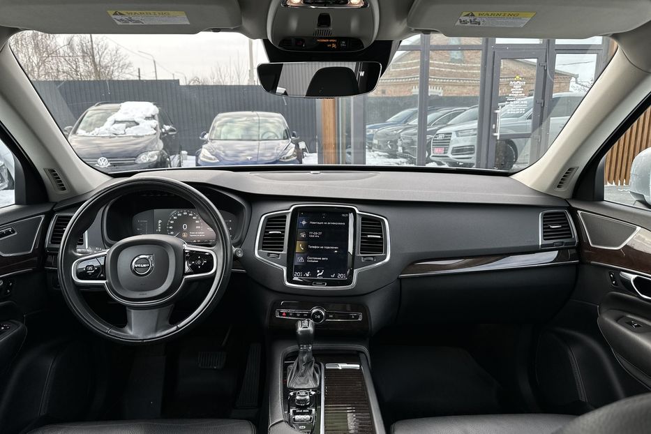 Продам Volvo XC90 2018 года в Луцке