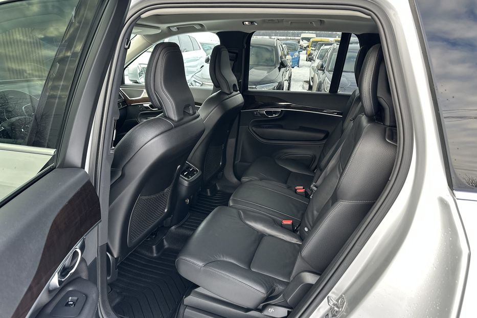 Продам Volvo XC90 2018 года в Луцке