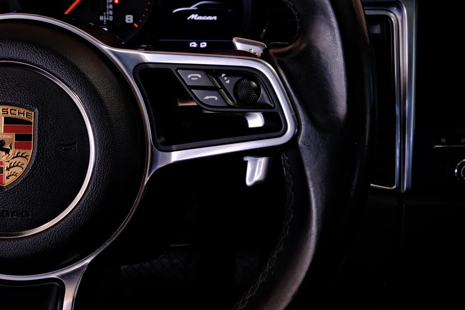 Продам Porsche Macan 2017 года в Одессе
