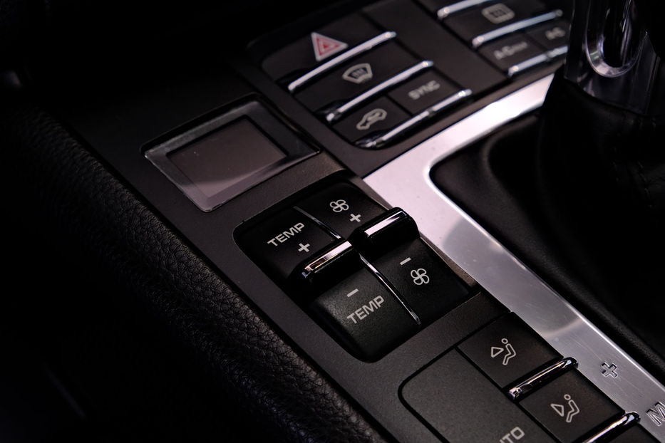 Продам Porsche Macan 2017 года в Одессе