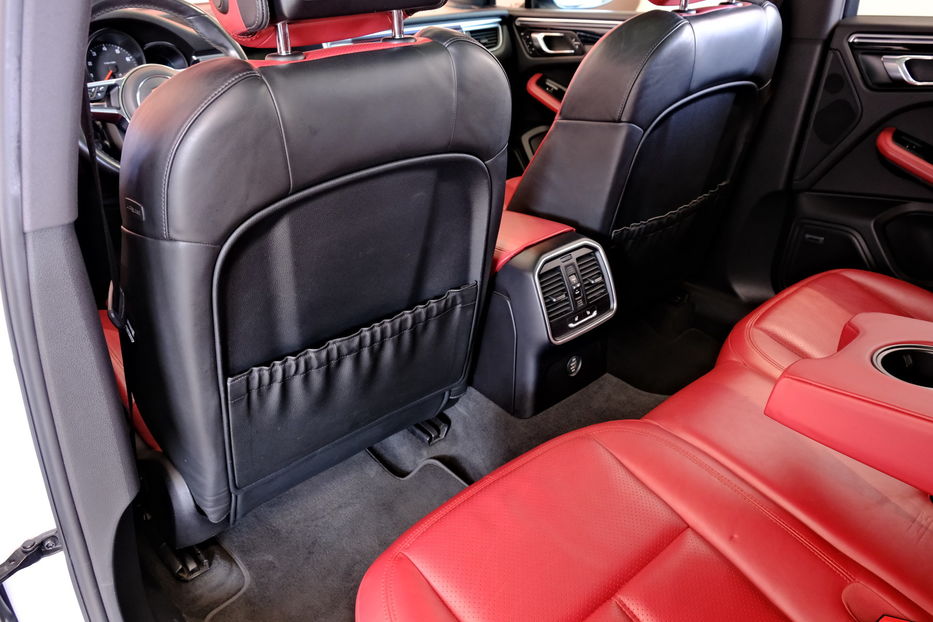 Продам Porsche Macan 2017 года в Одессе