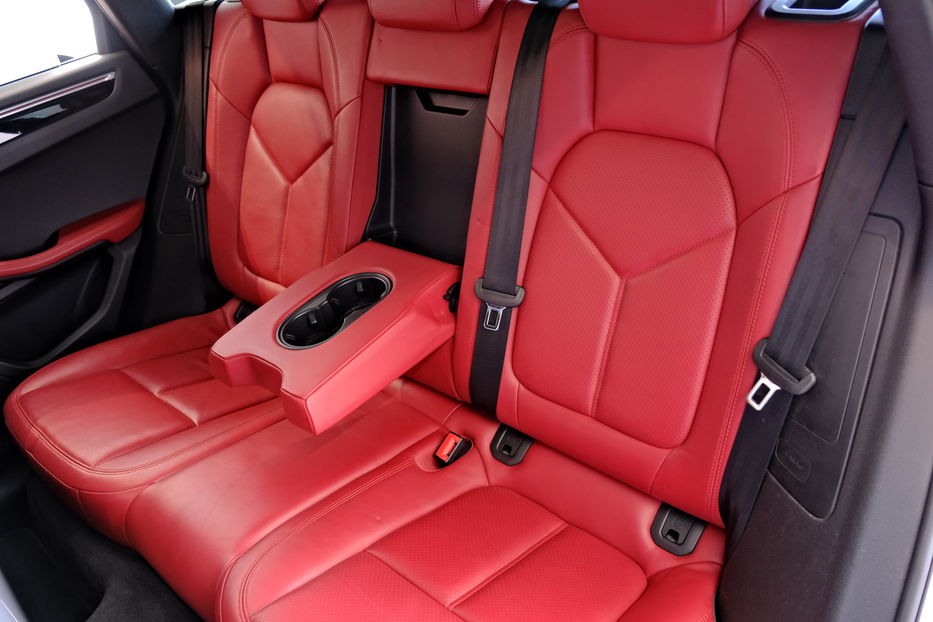 Продам Porsche Macan 2017 года в Одессе