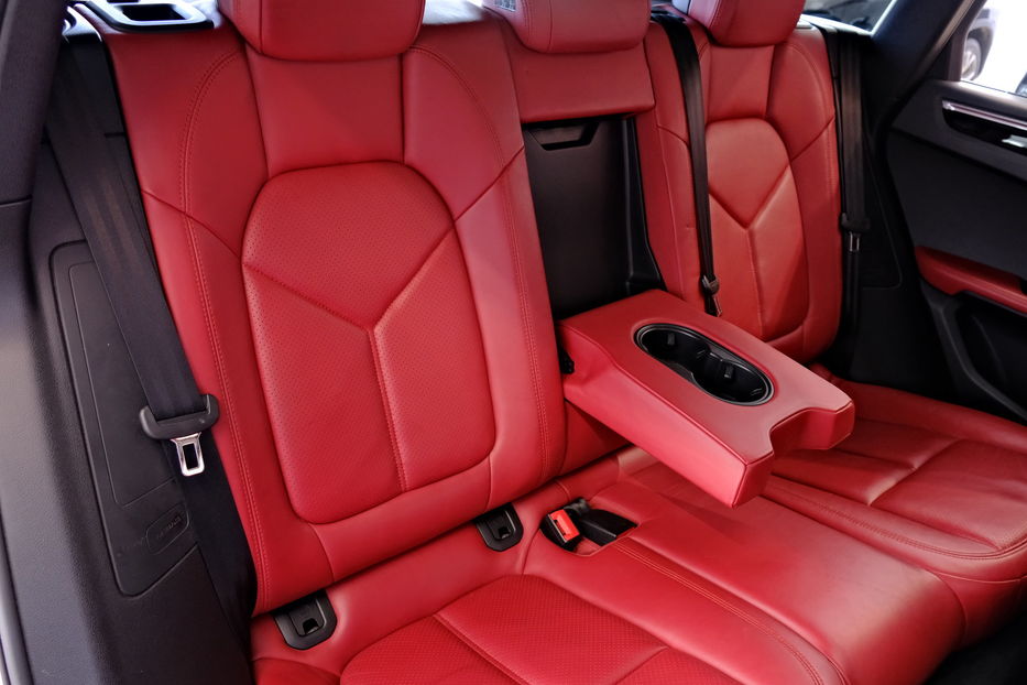 Продам Porsche Macan 2017 года в Одессе