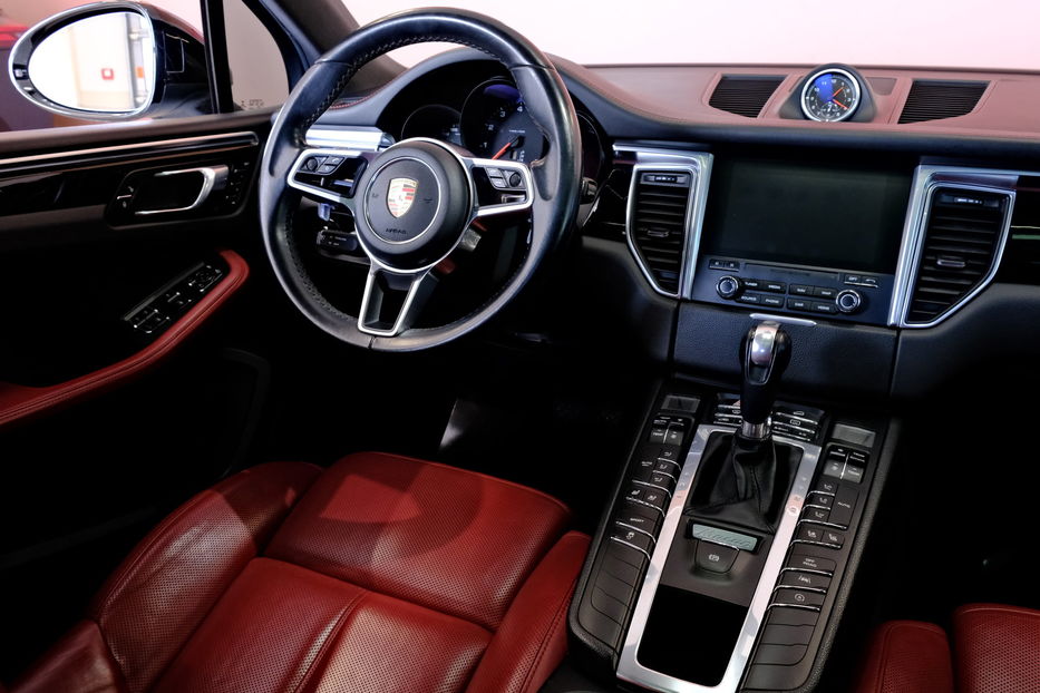 Продам Porsche Macan 2017 года в Одессе