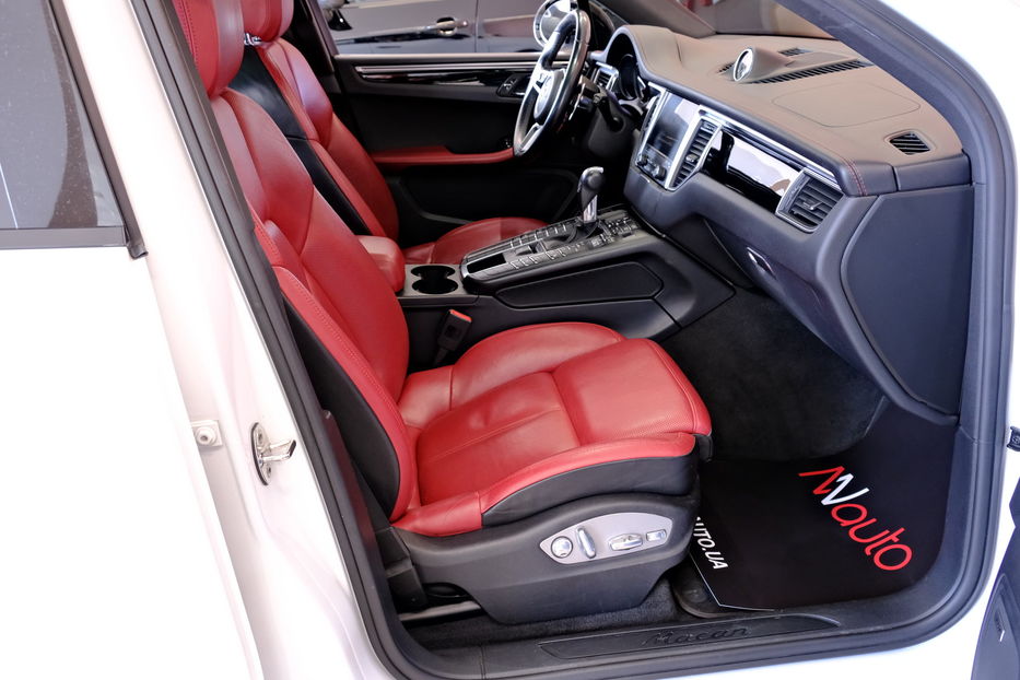 Продам Porsche Macan 2017 года в Одессе