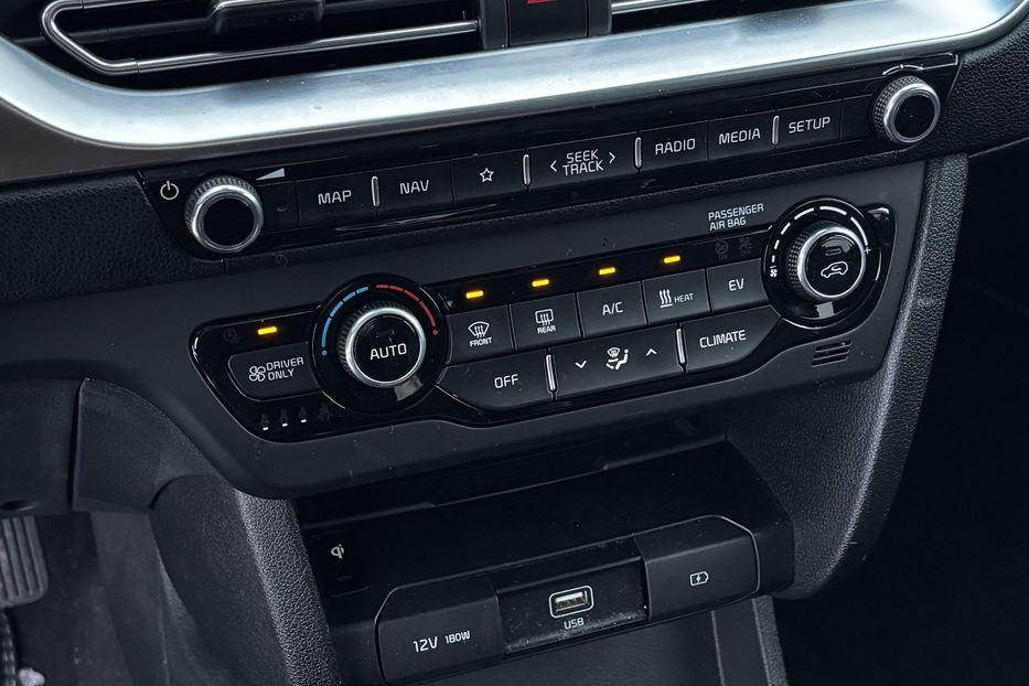 Продам Kia Niro 64квт Авто у Львові 2020 года в Львове