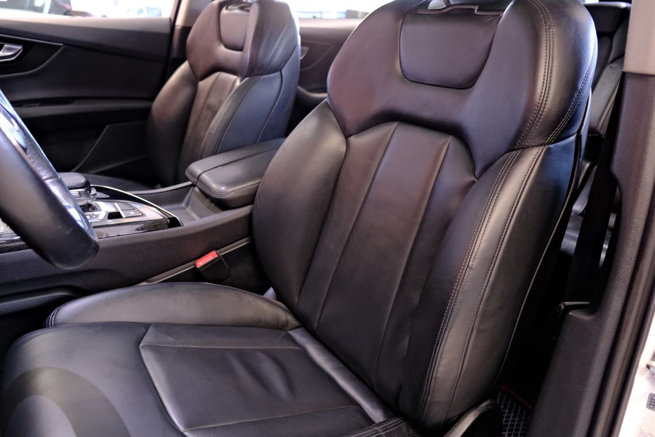 Продам Audi Q7 Premium 2015 года в Одессе