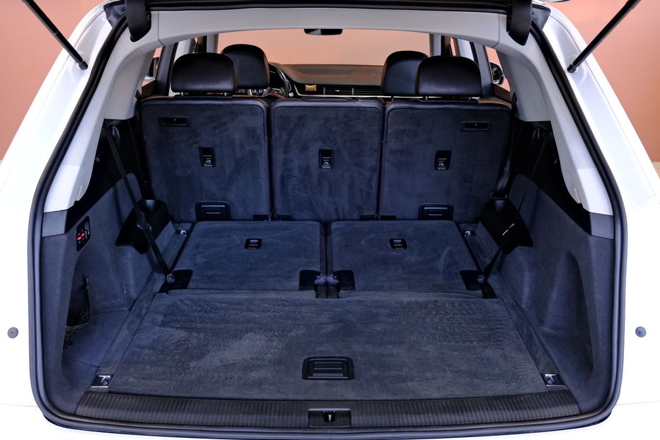 Продам Audi Q7 Premium 2015 года в Одессе