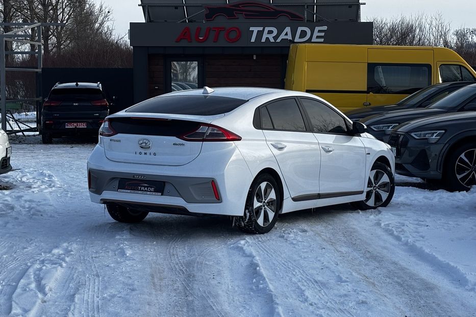 Продам Hyundai Ioniq 28квт авто у Львові 2017 года в Львове