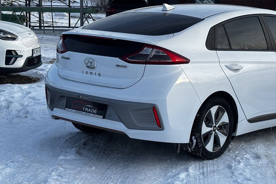 Продам Hyundai Ioniq 28квт авто у Львові 2017 года в Львове