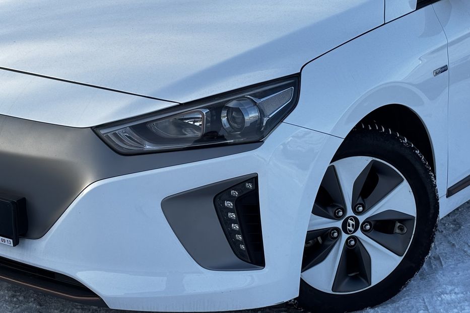 Продам Hyundai Ioniq 28квт авто у Львові 2017 года в Львове
