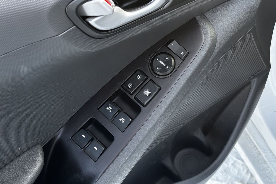 Продам Hyundai Ioniq 28квт авто у Львові 2017 года в Львове