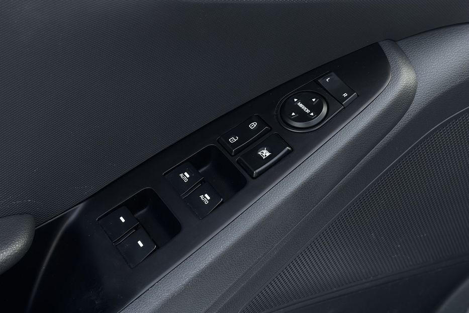 Продам Hyundai Ioniq 28квт авто у Львові 2017 года в Львове