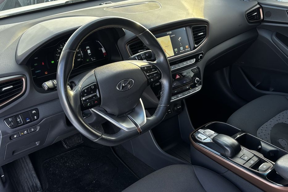 Продам Hyundai Ioniq 28квт авто у Львові 2017 года в Львове