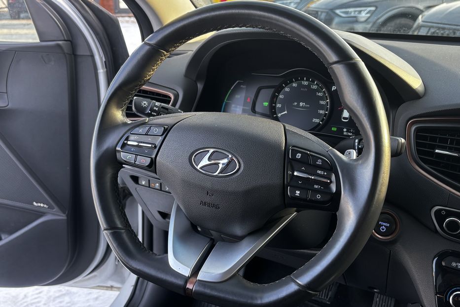 Продам Hyundai Ioniq 28квт авто у Львові 2017 года в Львове