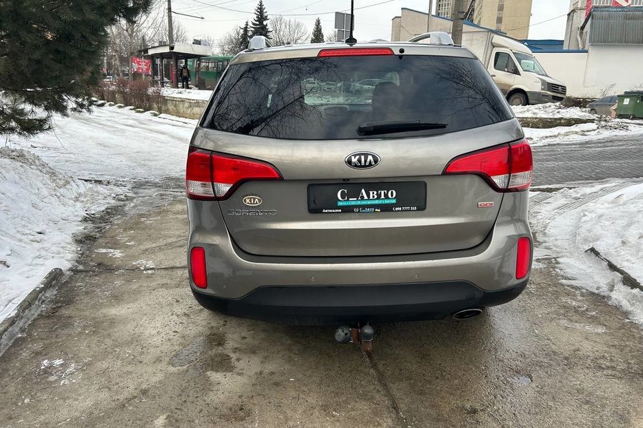 Продам Kia Sorento 2014 года в Черновцах