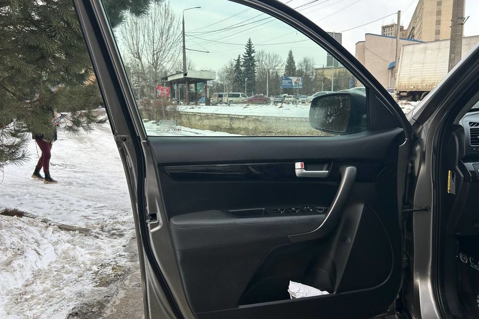 Продам Kia Sorento 2014 года в Черновцах