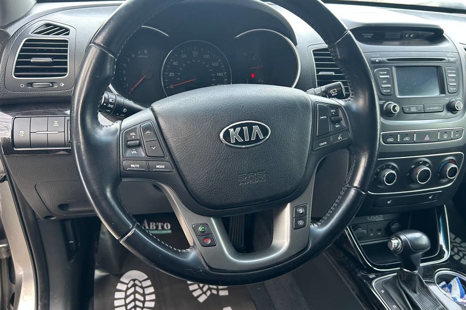 Продам Kia Sorento 2014 года в Черновцах