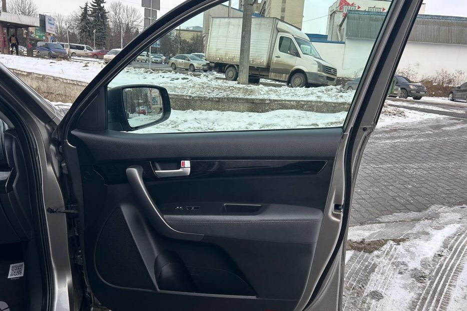 Продам Kia Sorento 2014 года в Черновцах