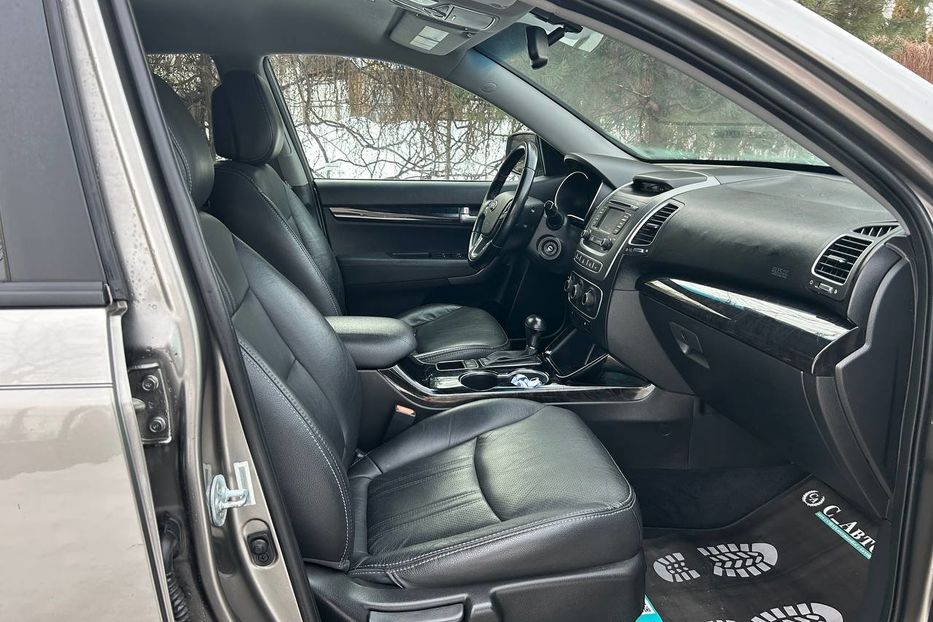 Продам Kia Sorento 2014 года в Черновцах