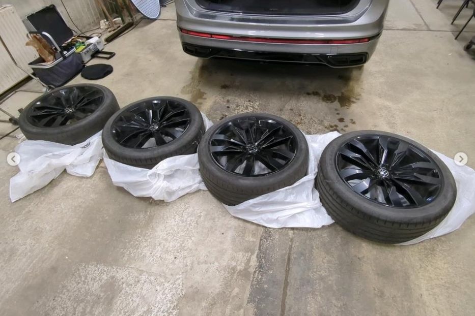 Продам Volkswagen Tiguan Цілий R-Line 4x4 147kw v9131 2022 года в Луцке