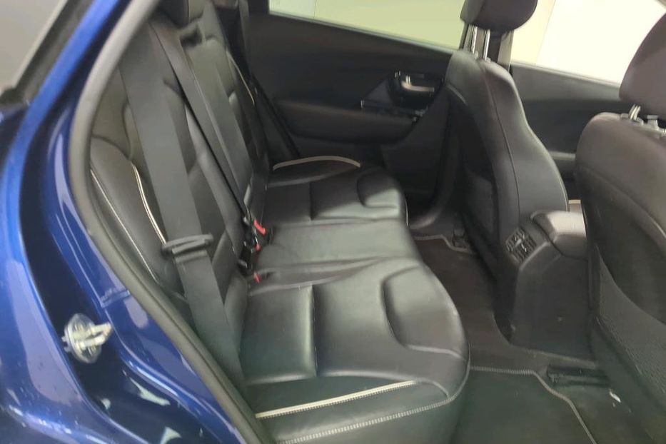 Продам Kia Niro 64квт авто в дорозі 2020 года в Львове