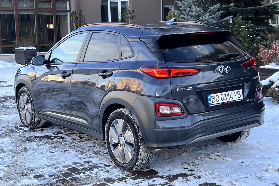 Продам Hyundai Kona Electro Premium 61000km 2020 года в Тернополе