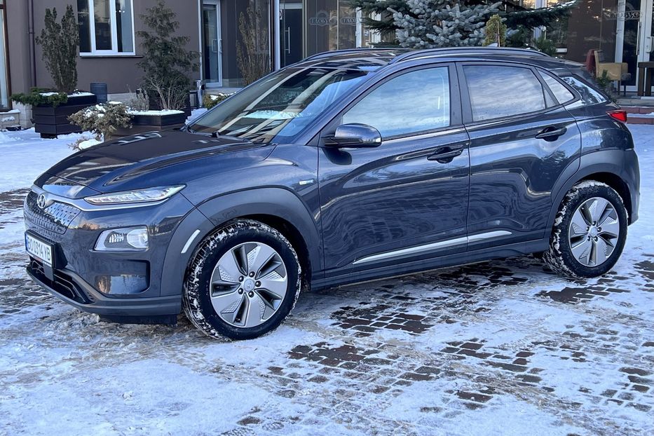Продам Hyundai Kona Electro Premium 61000km 2020 года в Тернополе