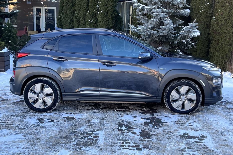 Продам Hyundai Kona Electro Premium 61000km 2020 года в Тернополе