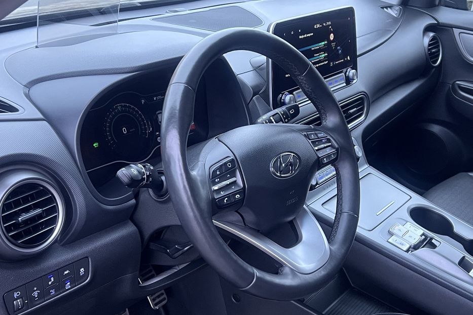 Продам Hyundai Kona Electro Premium 61000km 2020 года в Тернополе